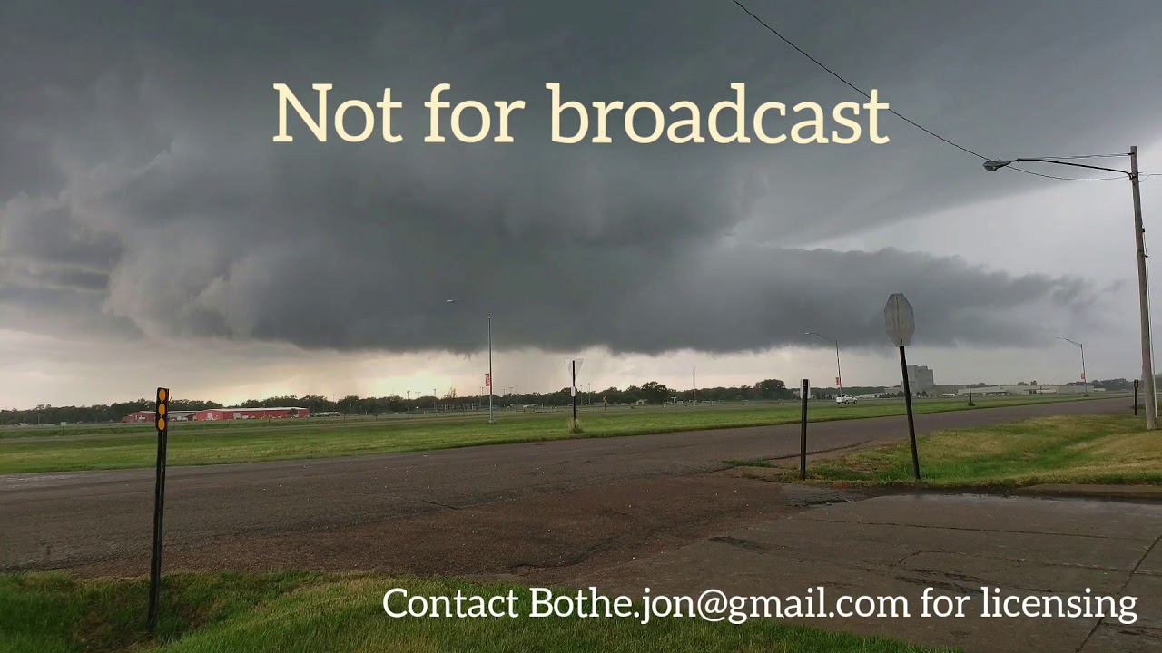 Tornado warning Omaha Nebraska Today: NWS issues emergency alert as severe weather targets city